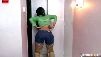 The Temptress Awaits Deluxe Indian Desi Milf Seduction Naked859