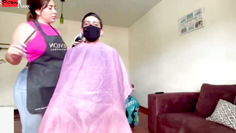Mouthwatering Mousse for the Mazelike Hairdresser