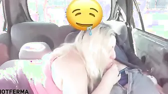Carro porn video – Married woman forgets her wallet at home and had to pay Uber