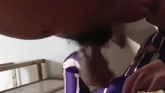 Baju belang ungu sedang asyik BLOWJOB