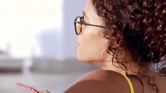 Alexis Tae and Scarlit Scandal into 3way fuckfest