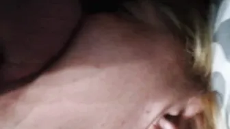 Lei mi lecca cazzo palle e culetto