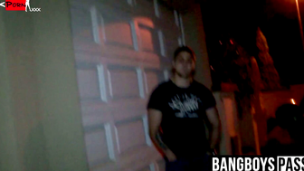 Stud barebacked outside doggy style before tasting cum