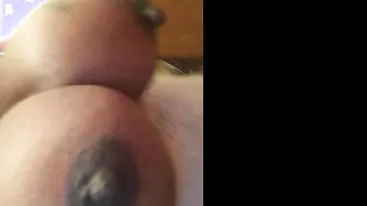 EBONY OLD LADY GIGANTIC BREASTS GIGANTIC NIPPLES