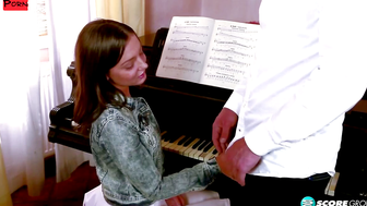 Tight Teen Foxy Di Rides the Pianist's Penis During Her Music Lesson