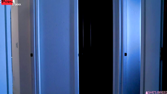 Step-Siblings' Passionate Encounter - Older Brother Fucks Young Sister