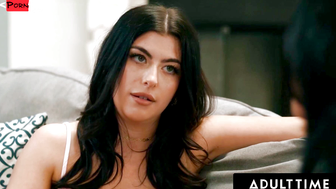 Scissors porn video – Dominatrix Jenifer White Uses Leather Whips On A Naughty Slave Girl In BDSM Scene