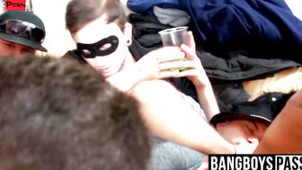 Old and young gays are enjoying hardcore gay orgy