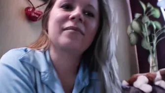 So fickte deine Mutter als 25 jaehrige geile Milf