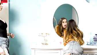 Brooke Banner Seduces Stepdaughter Sera Ryder with Juicy Pussy Licks