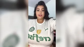 LAIBAST BRAZILIAN BBW WITH A PHAT BUTT and HUGE BREASTS