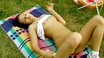 Natascha does the laundry and herself