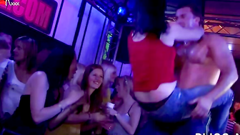 Drunk porn video – Groupie-Orgasm! College Girls