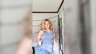 CH0LIV HUGE BUTT BLONDE BUTT QUEEN pt one