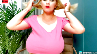 Erin-Star's Top Heavy Testing Lab - Curvy MILF Fucks Her Way To The Top