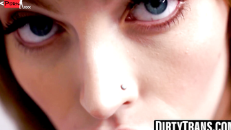 Deep-Throttle Queen - Sophie Locke & Izzy Wilде Ride A Huge Dick In POV