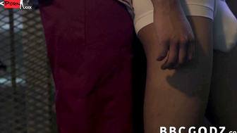 Muscle Hunk's Raw Ass-Fuck Pounds Twink Hard & Fast