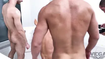 DOUBLE PENETRATION GANG BANG PEE BACKSTAGE HARDCORE 6
