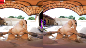 Public Pool VR - Virtual Reality Experience With PurityVr & Izabella Rodriguez