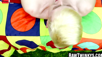 Raw Twinks Ass-Fucking Action in Hot Threesome