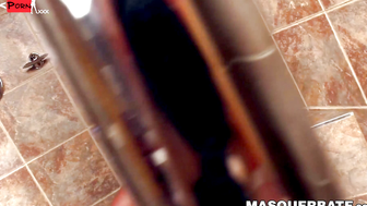 Muscle Hunk's Chiselled Body Shows Off In Solo Masturbation Session