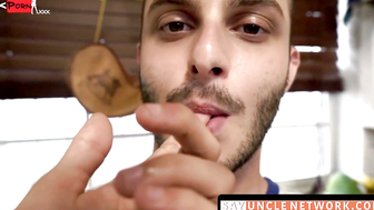 Straight-Up Anal Action! Gay Perv Pays For A Raw Ride From Hunk