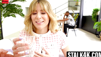 Blondes Blow Best - Stranger's Surprise Visit To Girlfriend Leading to Hot Threesome