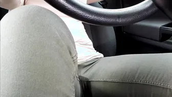 Sluts Pissing Compilation - Peeing into VEHICLE on Outdoor Naked Beach Pissing