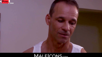 Male Icons Huge Load Swallow Session With Stud And Older Guy
