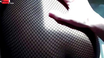 Stepdaddy's Monster Dick Makes Step-Daughter Squirt