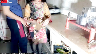 Indian maid gets anal-fucking lesson from house owner in kitchen - Hindi Viral Video