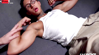 HandJob Heaven - Latinos Hand Job Masterclass With Big Dick