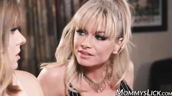 Big Boobed step daughter scissoring with sensual mommy