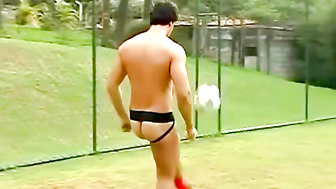 Brazilian Hottie Stroking Outdoor Jack-Off Session