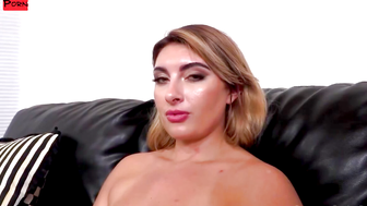 Brazilian Babe Gives Wild Ride in Public - Brazzers