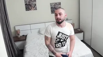 TV celebrity bro wants to become a porn model