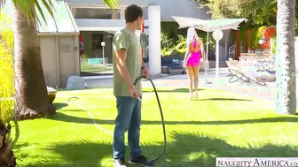 Goddess milf Bridgette B. Loves to Screwed