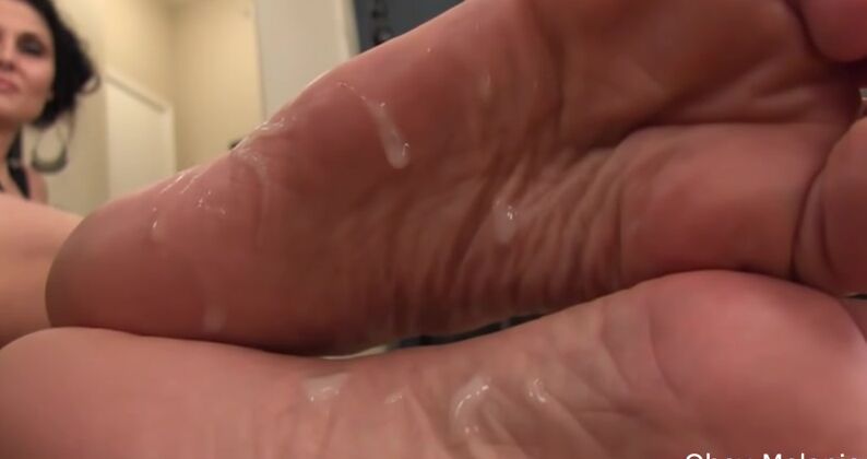 Foot Worship - Footjob with cum on toes by Melanie Hicks