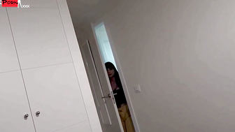 Big-Boobed Step Sister Shares Bed With Brother And Gets A Night Of Passionate Fucking