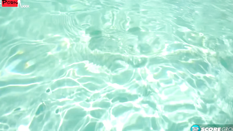 Underwater Floater Girls - Hot Blonde Babe Swims in Public Pool