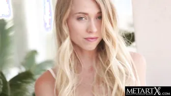 Riley Anne porn video – Beauty blonde plays with her perky long melons as she