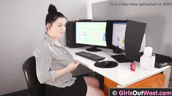 sexy lesbo coworkers lick cunts and assholes at the office
