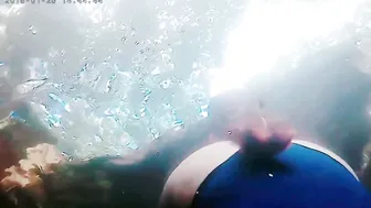No Puedo Creer que Hiciera Eso Con Su Traje De Baño Bajo