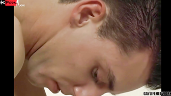 Throated - Hot Twinks Share Their Hole in Raw Threeway