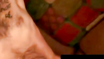 Rough old amateur jerks solo and shoots his load