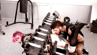 My hot TS Gym buddy got stucked in the barbell