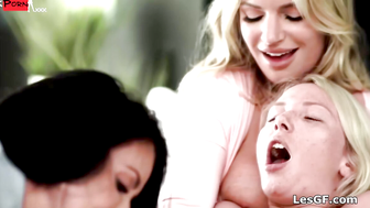 Milf couple makes blonde spinner confident in a threesome