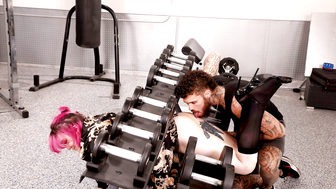 Pervert dude analed TS gym buddy while stucked