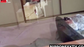Voyeur films how Asian woman meets her slits hungry demands