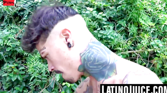 Tatted Kendro and Milo suck each otherâs dicks poolside